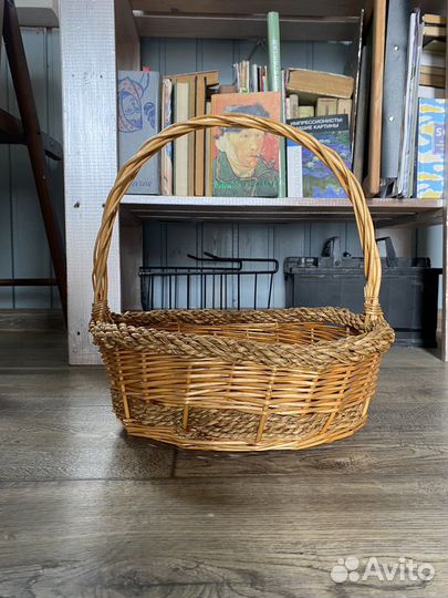 Корзина плетеная