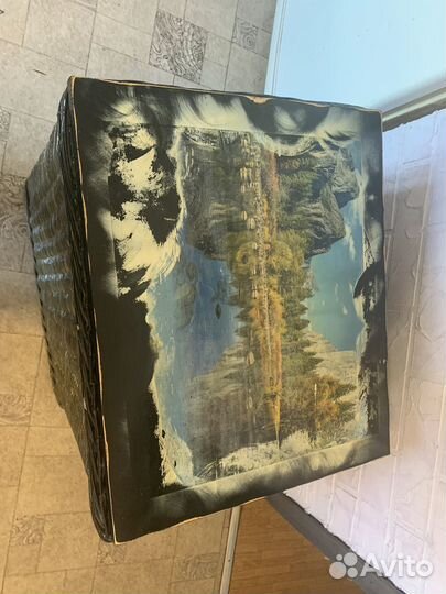 Откидная тумба- столик