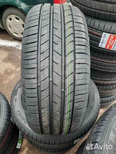 Kumho Ecsta HS52 235/55 R17 103W