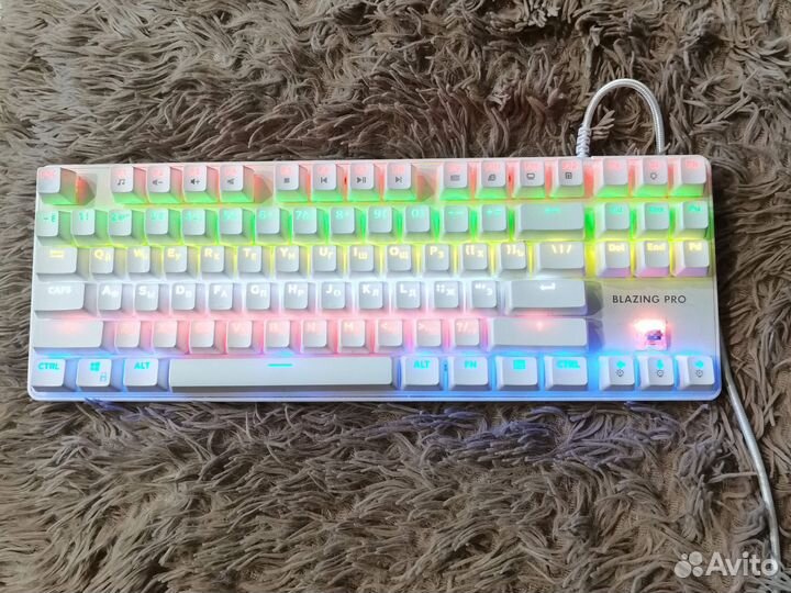 Механическая клавиатура blazing pro white