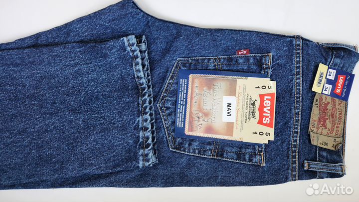 Джинсы Levi's