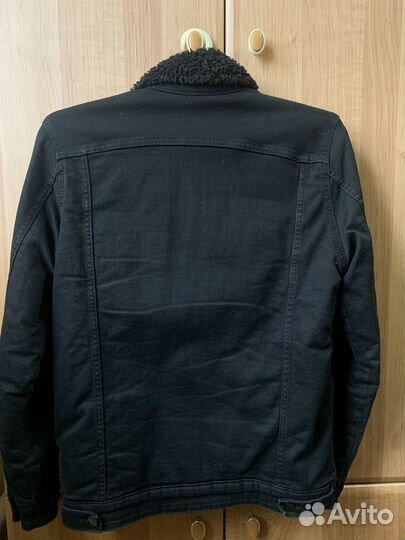 Джинсовая куртка с мехом