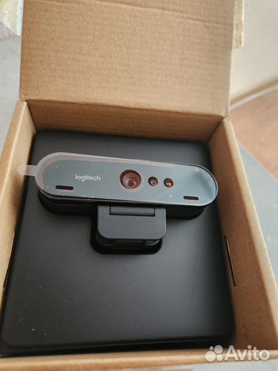 Веб камера logitech Brio