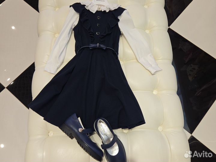 Школьная форма Monnalisa