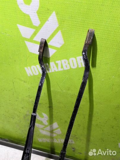 Поводок дворник комплект Фольксваген Пассат Б3