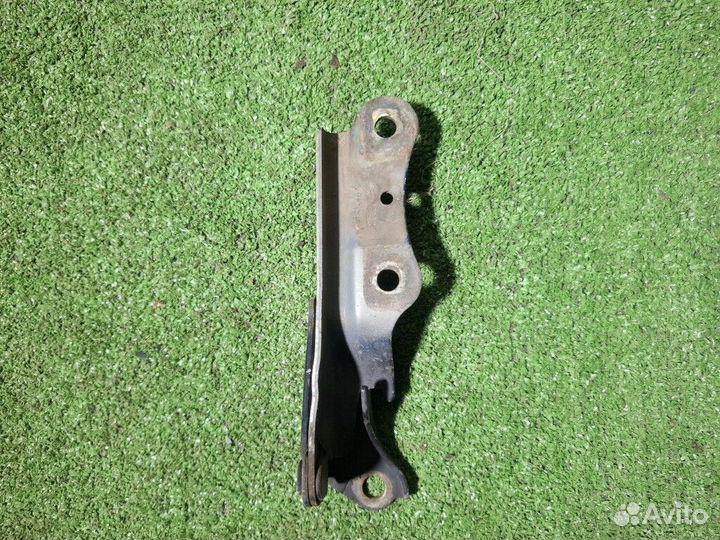 Петля капота Hyundai Elantra