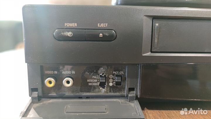 Видеомагнитофон Samsung SVR-40D