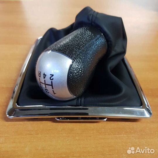 Ручка чехол кпп Ford Focus 2 дорестайл