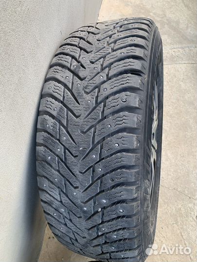 Nokian Tyres Hakkapeliitta 8 SUV 235/65 R17