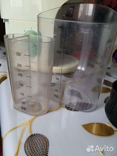 Соковыжималка шнековая