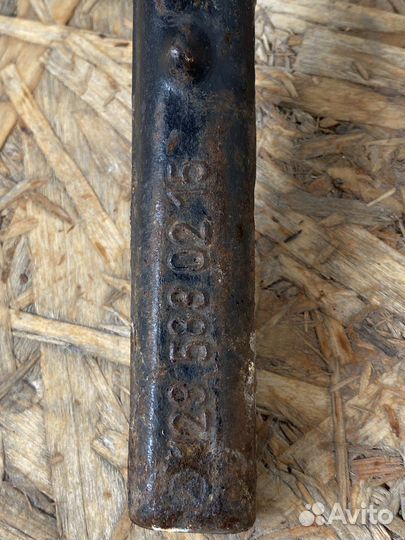 Оригинальный домкрат Mercedes W123