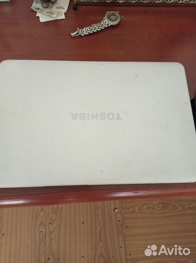 Ноутбук toshiba