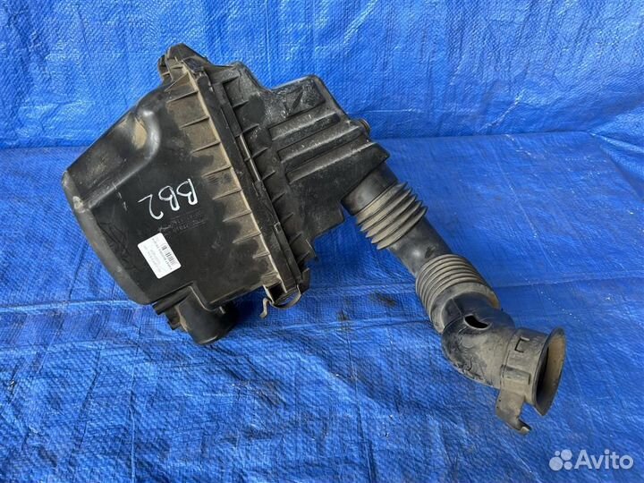Корпус воздушного фильтра toyota BB NCP31
