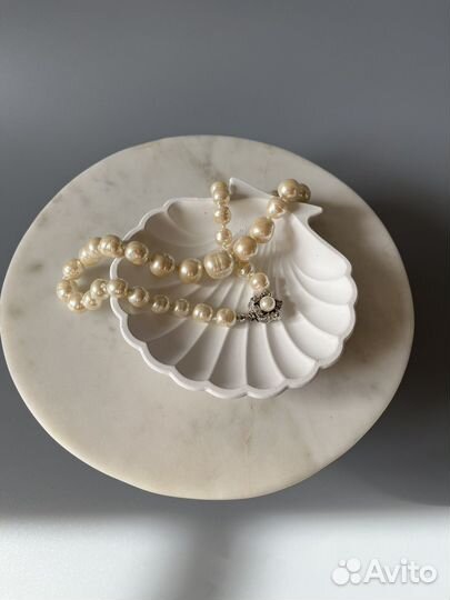 Роскошное жемчужное ожерелье от компании Сarolee