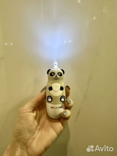 Электрическая зубная щетка megaten