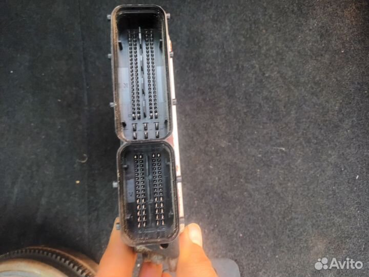 Блок управления мозги VW 1.4 TSi Golf 5