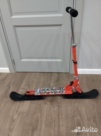 Снежный самокат складной Nordway