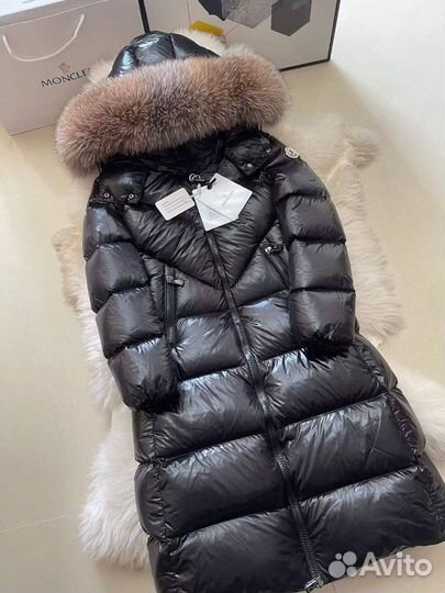 Пуховик Moncler в наличии
