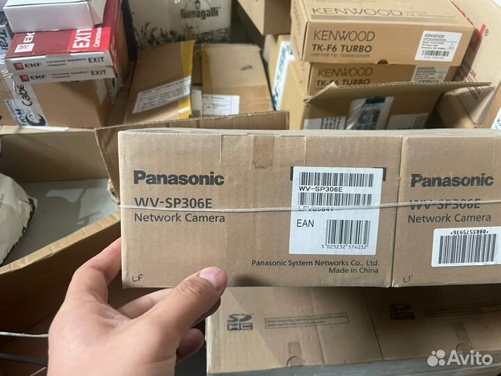 Камера наблюдения Panasonic WV-SP306E