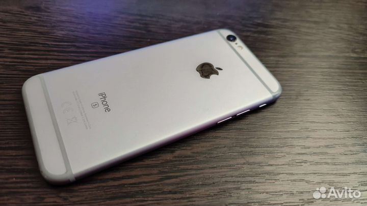Телефон iPhone 6s