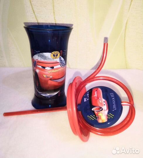 Тачки стакан