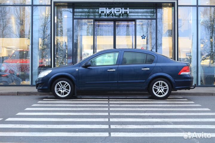 Opel Astra 1.8 МТ, 2011, 135 616 км