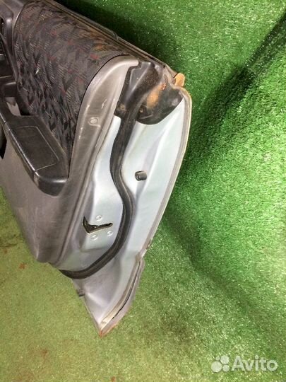 Дверь передняя правая Subaru Forester SF5 Серебро