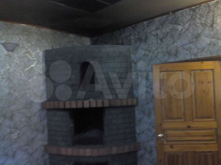 Коттедж 608,1 м² на участке 21,8 сот.