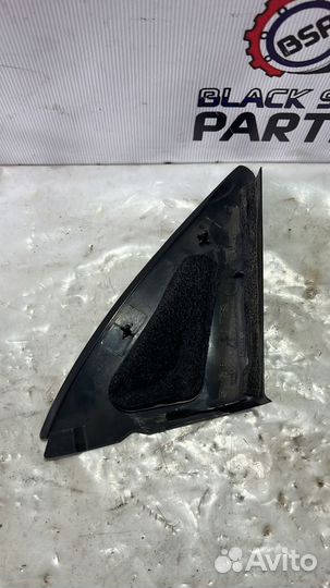 Уголок зеркала Nissan Nissan Almera, Bluebird