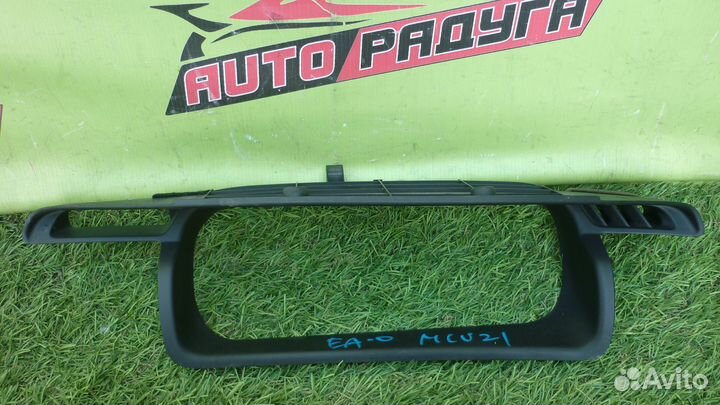 Консоль под щиток приборов toyota MCV20, MCV20W, M