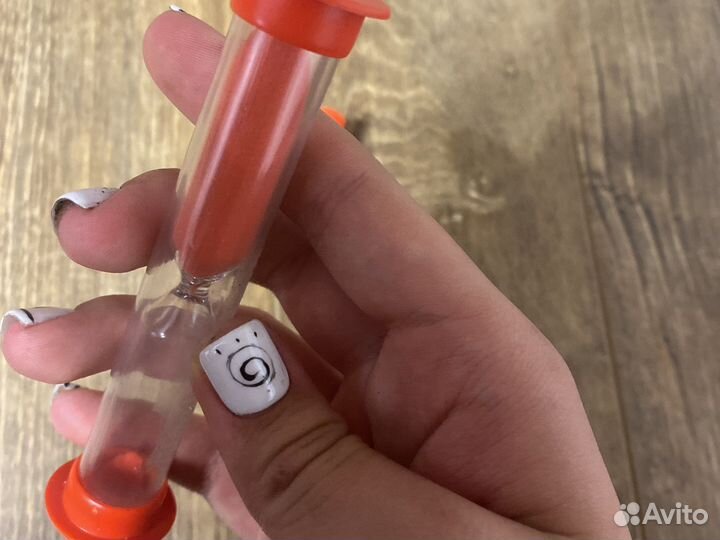 Песочные часы на 1 минуту