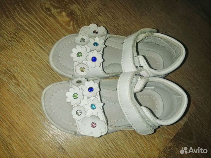 Босоножки для девочки