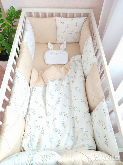 Бортики в детскую кроватку. Новый комплект