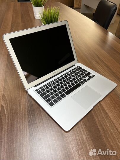 Apple MacBook Air 13, 4gb, 128gb