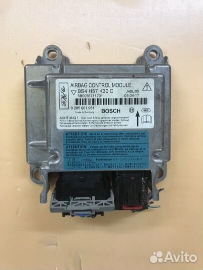 Блок srs Mazda 3 BK Z6 2006-2009