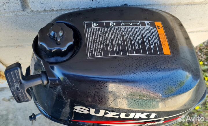 Лодочный мотор Suzuki DF2.5, 4-х тактный