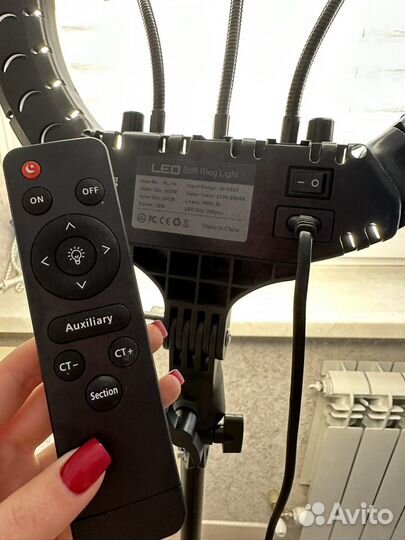 Кольцевая лампа со штативом