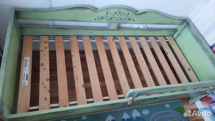 Кровать IKEA хенсвик