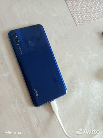 Смартфон Honor 10 lite