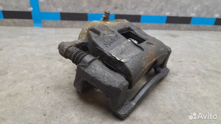 Суппорт передний левый Peugeot 301 1.2 (72) MT