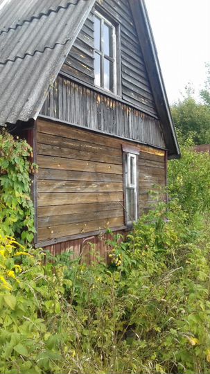 Дача 20 м² на участке 8 сот.