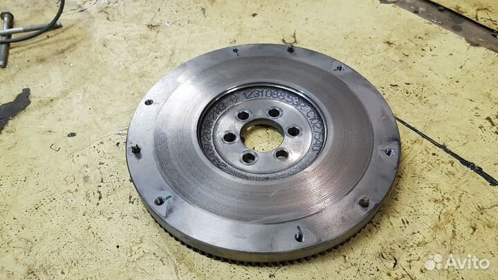 Маховик Рено 123108853R на двигатель Ниссан 113 лс