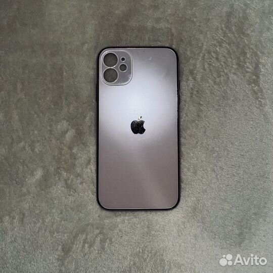 Чехол на iPhone 11