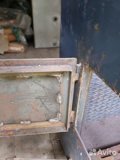 Печь/котёл с баком для воды для дачи или бани