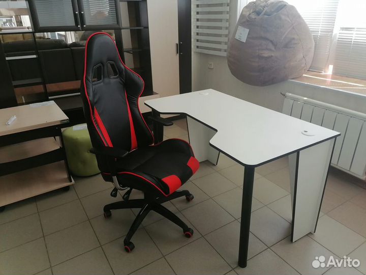 Стол компьютерный 