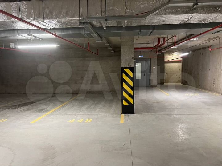 Машиноместо, 13 м²