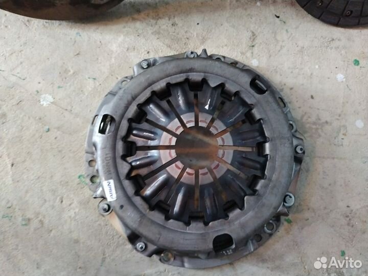 Продажа сцепления на Тойоту yaris