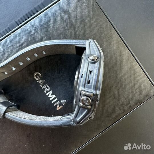 Garmin Epix Pro Sapphire Titan Leather 47 мм