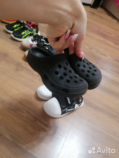 Кроссовки. Сапоги. Кеды