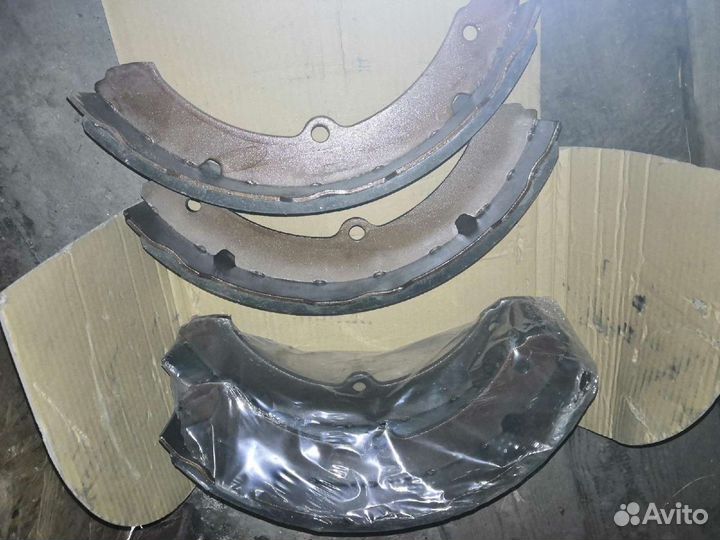 Тормозные колодки dyna